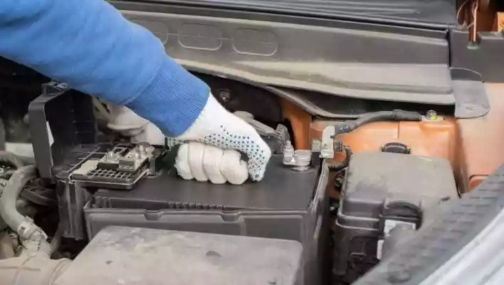 replacing car battery