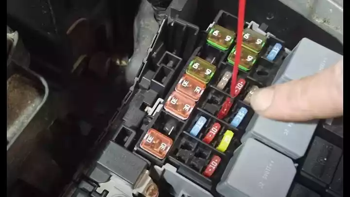 remove the fuse from the ignition switch